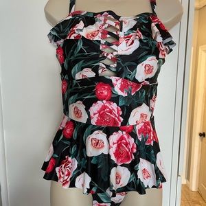 Bathing suit high waisted